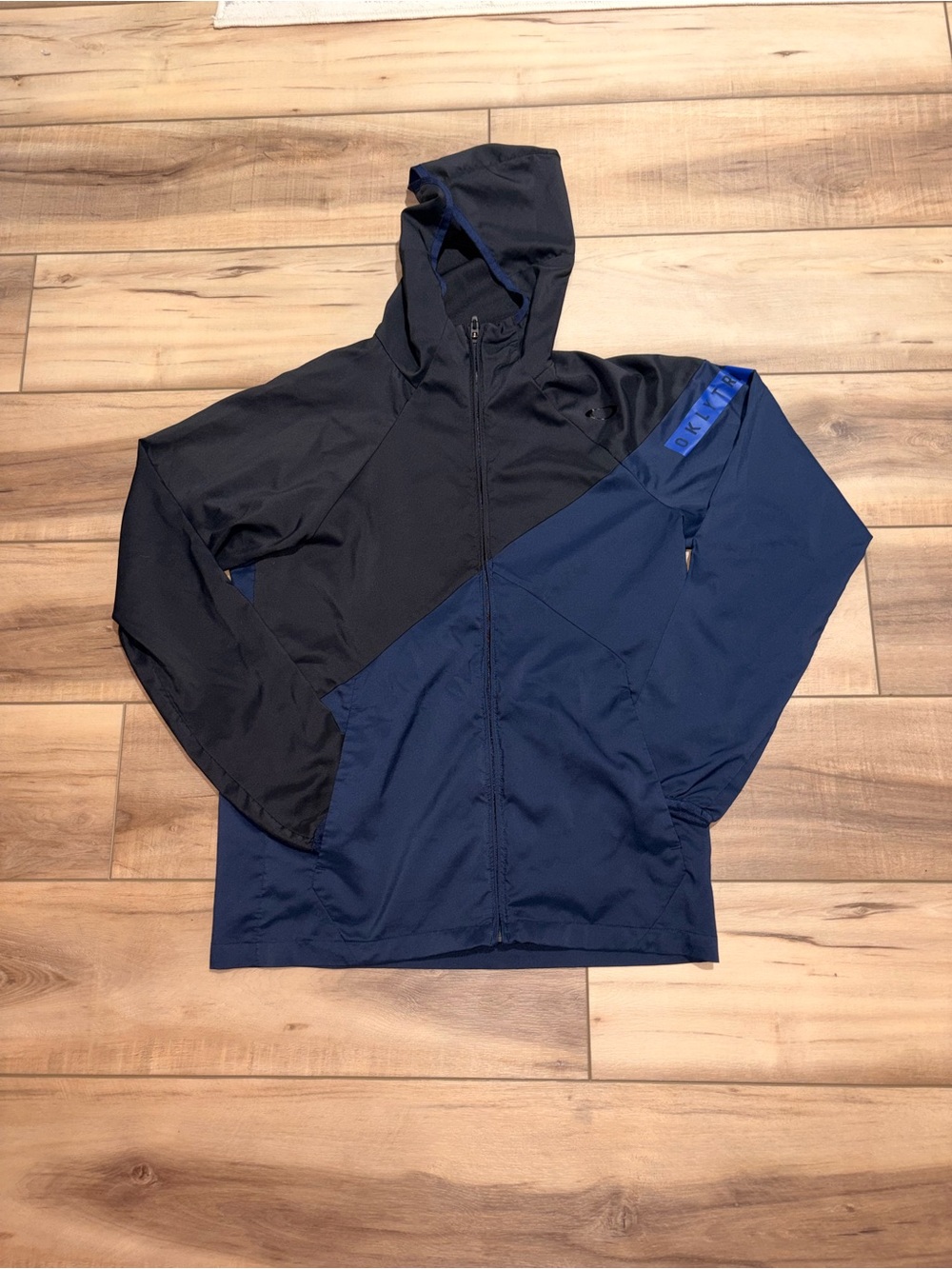 Oakley Black & Navy Hooded Windbreaker Jacket